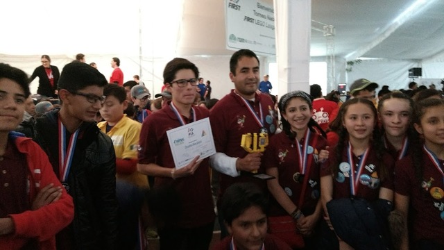 Premio en Concuso Nacional de Roótica