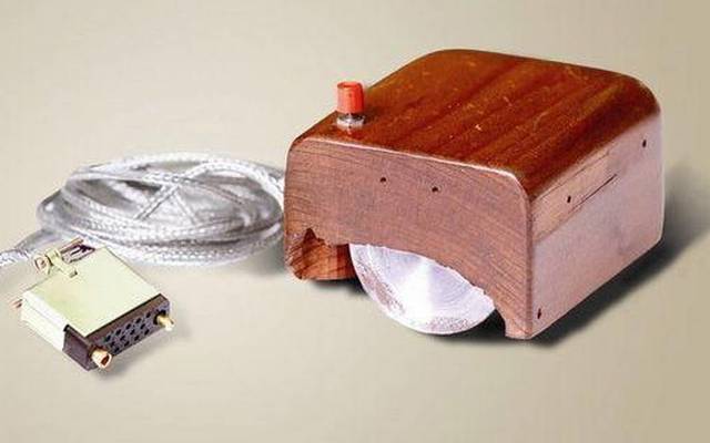 Invención del mouse y la interfase gráfica Xerox PARC