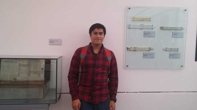 Reglas de calculo y calculadora mecanica