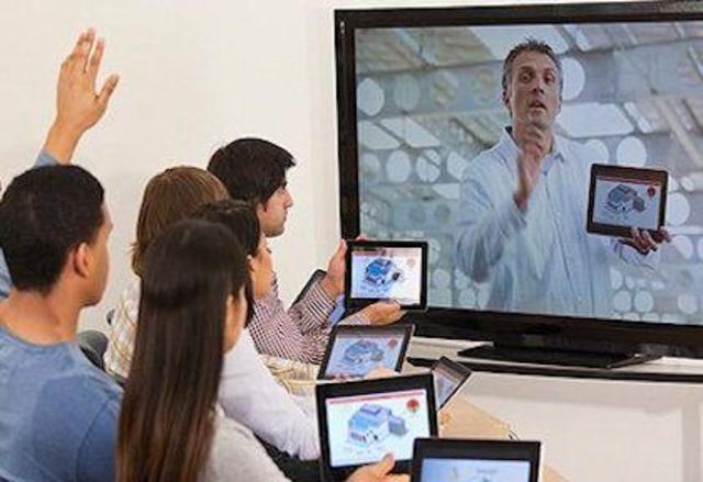 ACCESO A LA ERA DIGITAL.