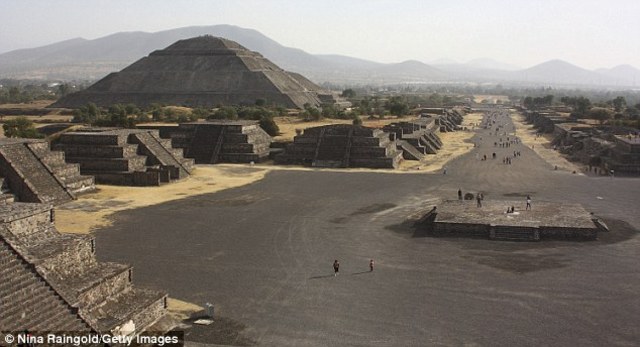 Teotihuacan collapse