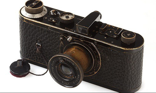 LA CÁMARA FOTOGRÁFICA