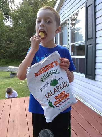 Stefanie gave birth to Nathan.