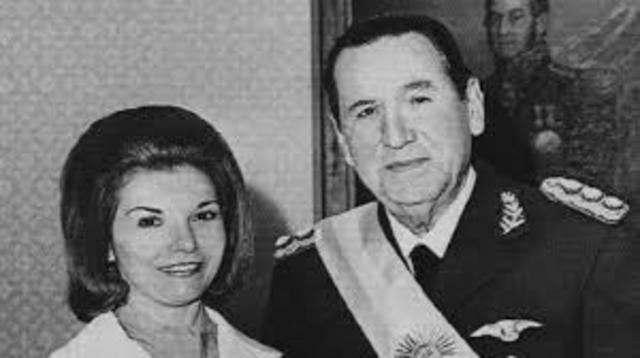 Asume Juan D. Perón