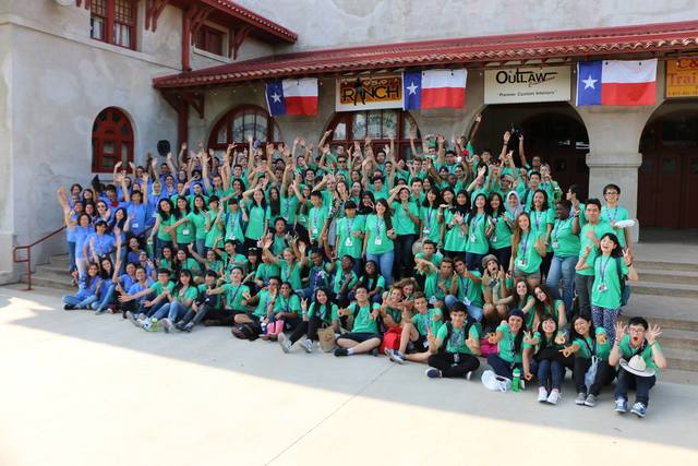 Me voy a el Programa ILA de liderazgo en Texas, en la cual participan otros 6 países