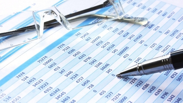 Actualmente curso la Universidad estudiando LAE (Licenciatura en Administración de Empresas)