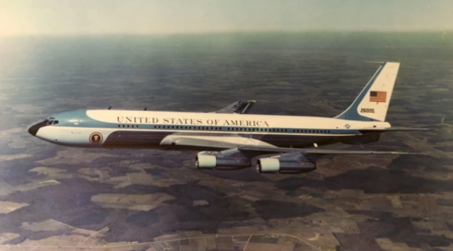 Rediseño del avión Air Force One de John F. Kennedy