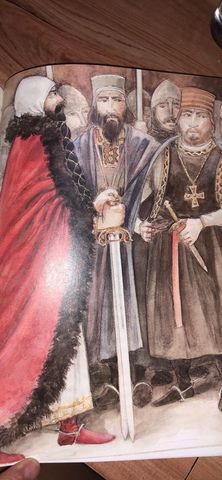 El Cid se entera de lo ocurrido, y no solo reclama justica por lo material, si no que tres de sus hombres (Bermudez, Antolinez y Gustioz) se baten a duelo con los dos infantes y su tío Don Asur. Los hombres del Cid triunfan, humillando a los infantes