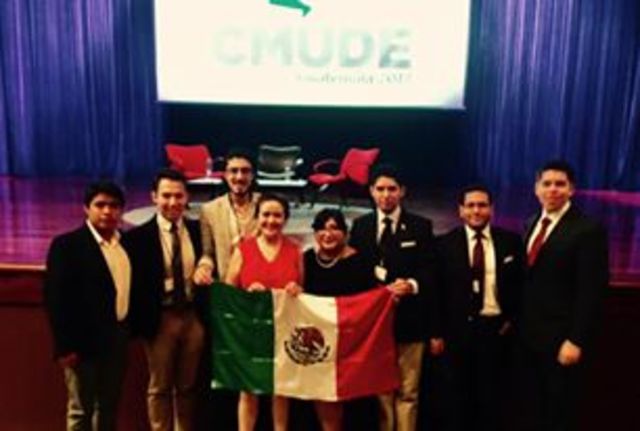 Participación en el CMUDE 2017.