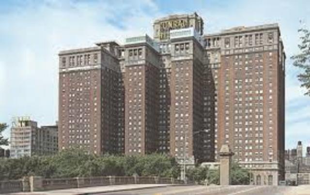 Stevens Hotel / Conrad Hilton