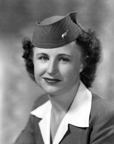 Edith Lauterbach trabajó como asistente de vuelo y fue la primera en comenzar la lucha de los derechos de las mujeres en el aviación.