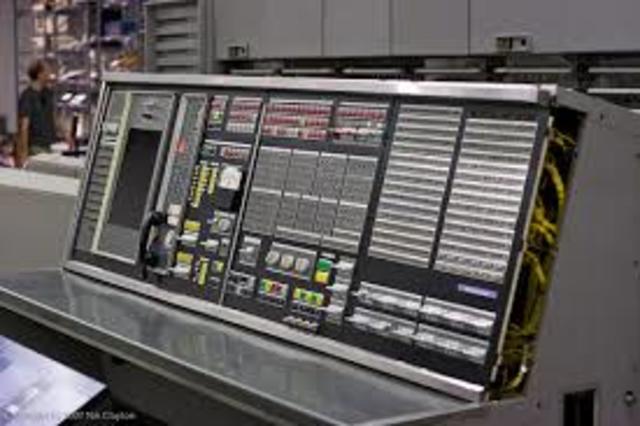 Primer computador en Colombia