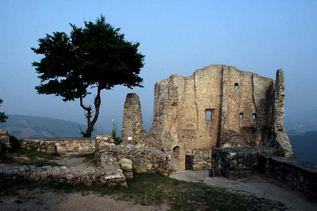 Enrico IV nuovamente legittimo imperatore