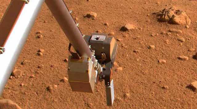 Encuentran agua en marte