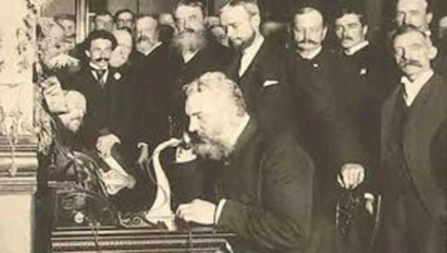 Invención del teléfono por Alexander Graham Bell