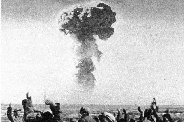 Detonación de la primera bomba de fusión nuclear de China
