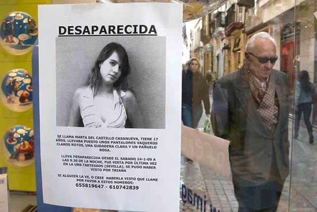 La familia recibe llamadas de gente que afirma haber visto a Marta