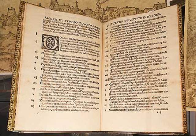 Martin Luther post 95 theses