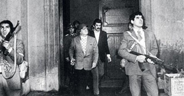 Muerte de Salvador Allende x Golpe Militar