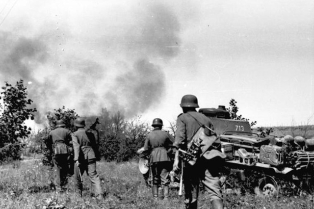 Alemanha invade a URSS