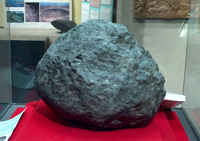 In meteorite si schianta ad Alsanzia