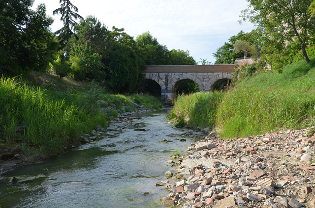 Julius Caesar crosses the Rubicon River
