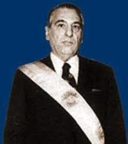 Asume Raúl Lastiri
