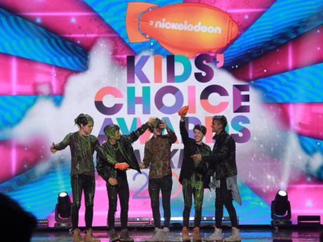 PREMIOS KID'S CHOICE AWARDS MEXICO<