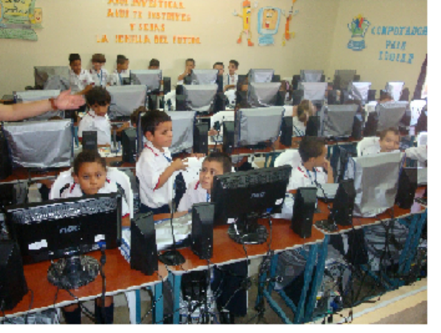 COMPUTADORES EN LAS ESCUELAS