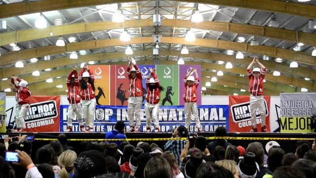 MI PRIMERA COMPETENCIA DE BAILE