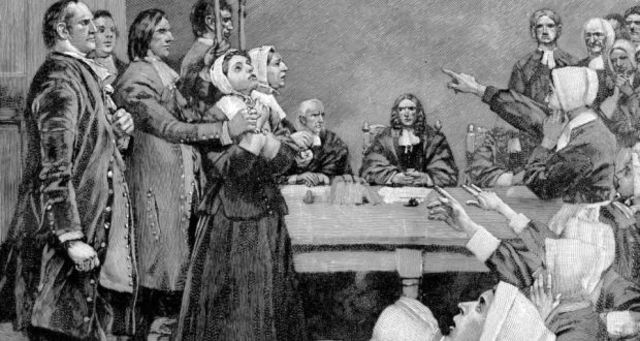 Marry Warren accusing John of witchcraft