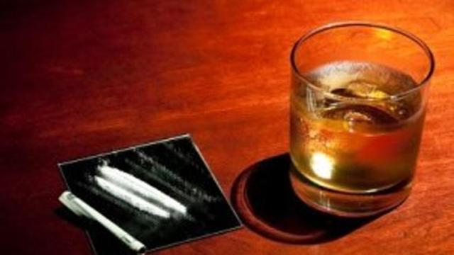 Entra en el mundo de las drogas y el alcohol