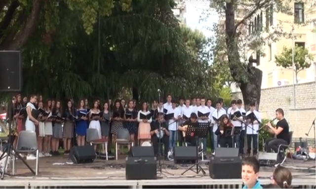 «Άδοντες καί Ψάλλοντες ἐν τῇ καρδίᾳ…»