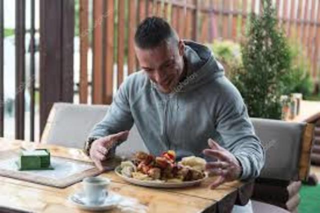 I will eat rice with chicken next week