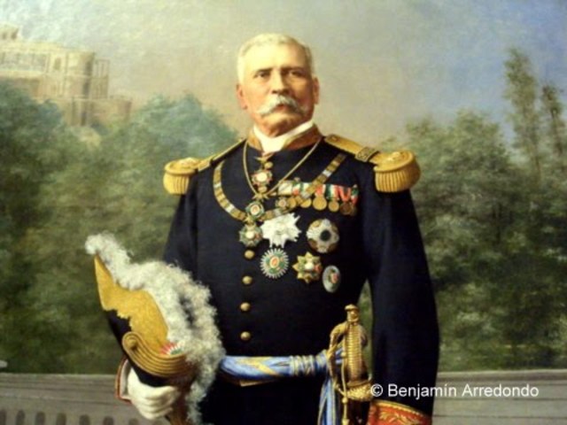 Diaz hace el primer excedente en financias