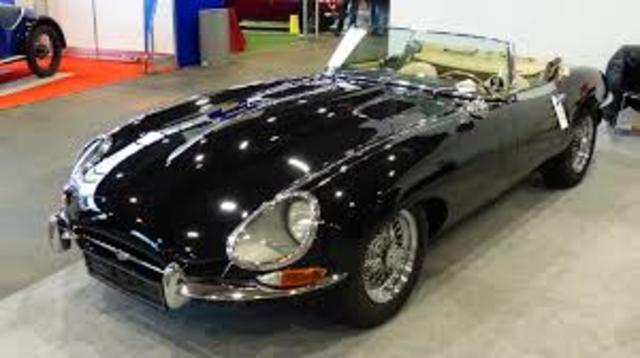 Primer auto deportivo