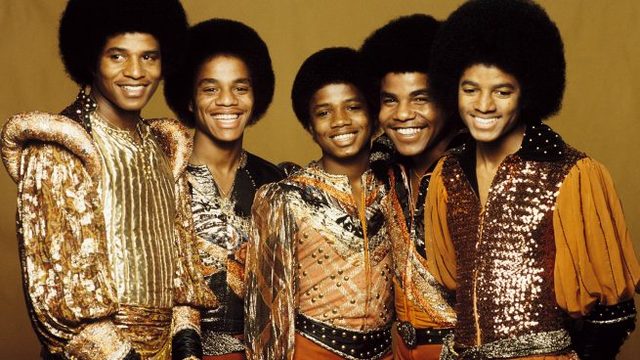 LOS HERMANOS Y HERMANAS