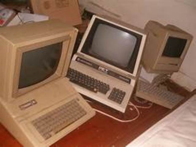 Aparece o Altair 8800