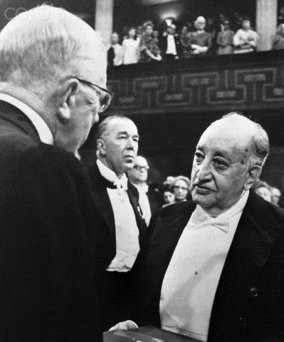 NOVIEMBRE 21, 1967 ¨Premio Novel de Literatura¨