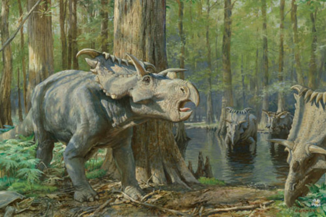 DINOSAURS AND MAMMALS COEXIST