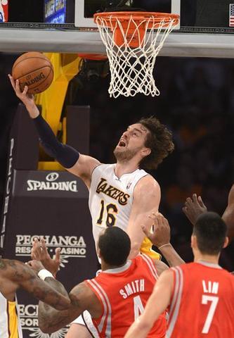 Décimo jugador no nacido en EEUU en superar 15000 puntos