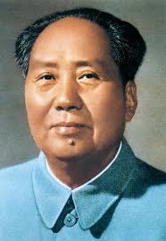 Chen Tu-Shiu funda el Partido Comunista Chino