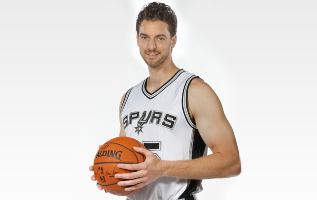 Fichaje por San Antonio Spurs