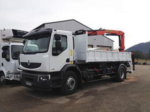 Transport amb camió modern