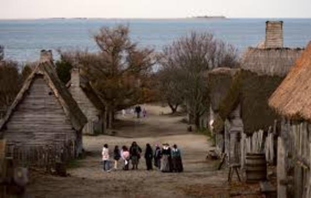 Pilgrims land at Plymouth rock
