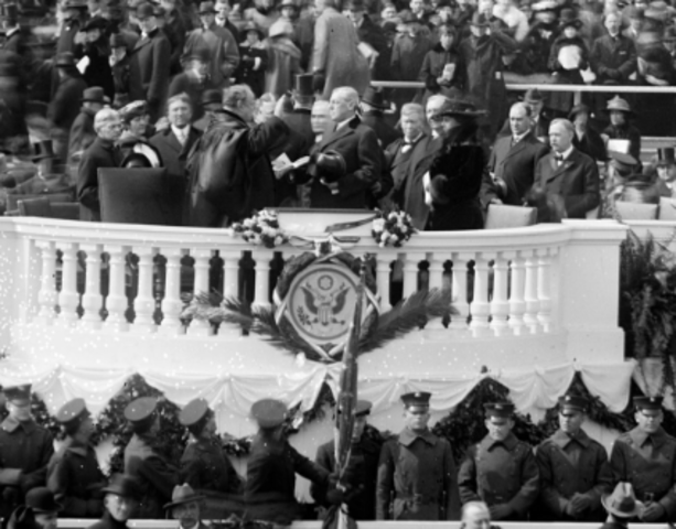(US) president Woodrow Wilson inaugurated