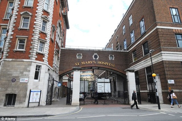 Obtuvo una beca para el St. Mary's Hospital Medical School de Paddington