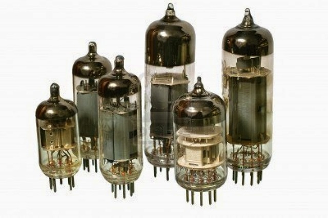 CARACTERISTICAS 1ºGENERACION