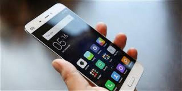 DÉCIMO PRIMER CELULAR