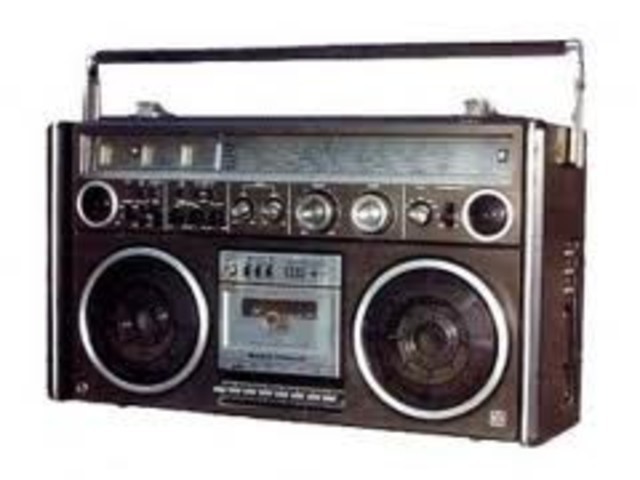 RADIO DE GRAN CALIDAD Y DISEÑO
